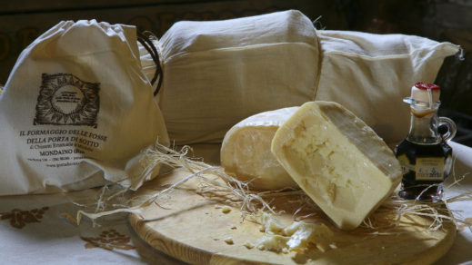 mondaino-fossa-tartufo-venere-pro-loco-emilia-romagna-unpli Ph. @Pro Loco Emilia Romagna